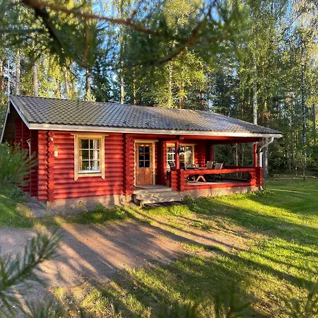 펜션 Saeiloeksen Lomahuvilat Luhanka